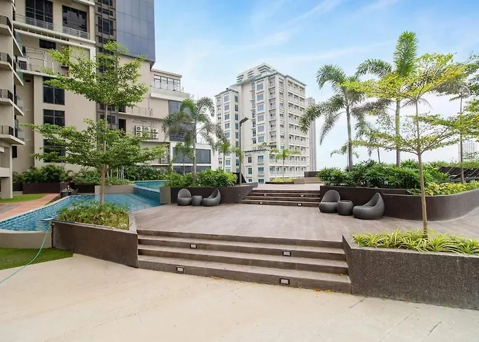 Apartment Luxury King Bed In Midtown Cebu